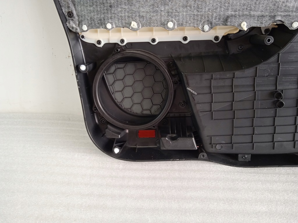 фото №10, Skoda yeti оббивка двері правий перед 5l1867012