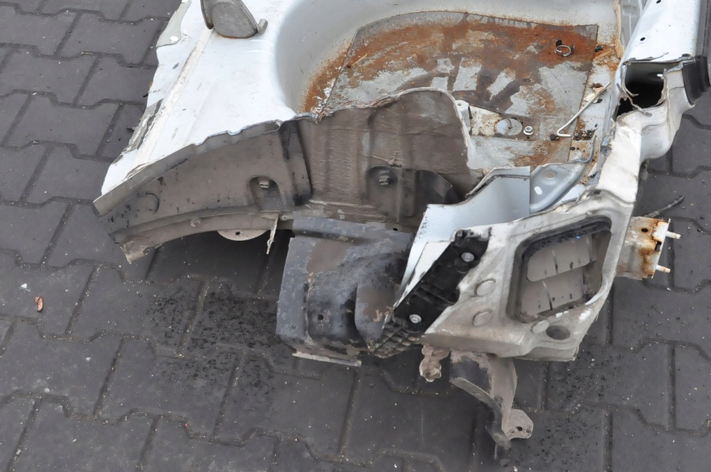 фото №6, Nissan micra v k14 pas задня задній піддон