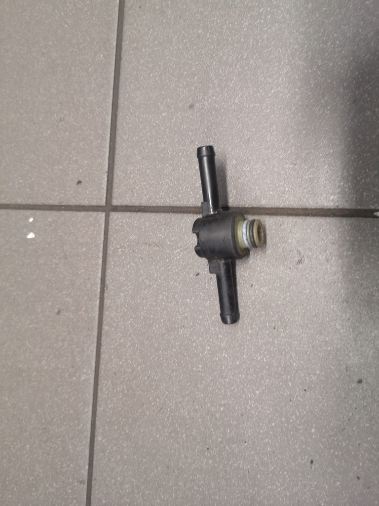 фото №1, Клапан пального audi a3 8l 1.9 tdi 1j0127247a