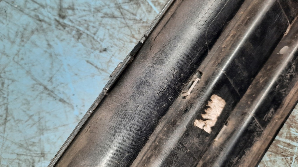 фото №9, Решітка бампера права 31323995 volvo v70 iii s80