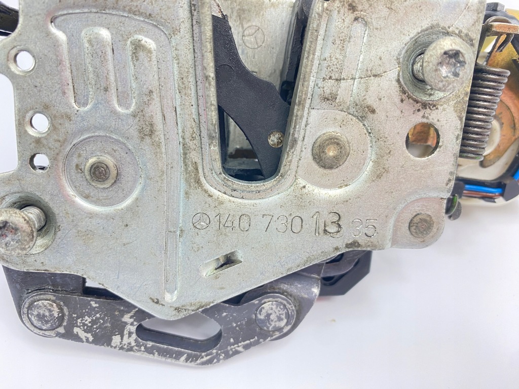 Замок вкладиш доводчик двері лівий задній mercedes w140 c140 cl 1408001975 в Україні