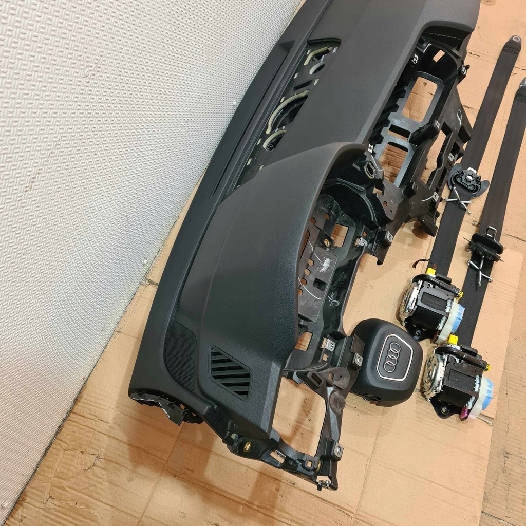 фото №7, Audi q5 80a 80b консоль приборная панель приборная панель ремни подушка безопасности