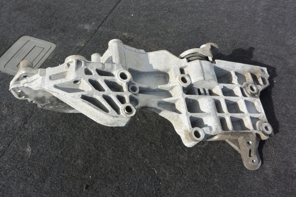 Кронштейн основание генератора audi vw skoda seat Недорого