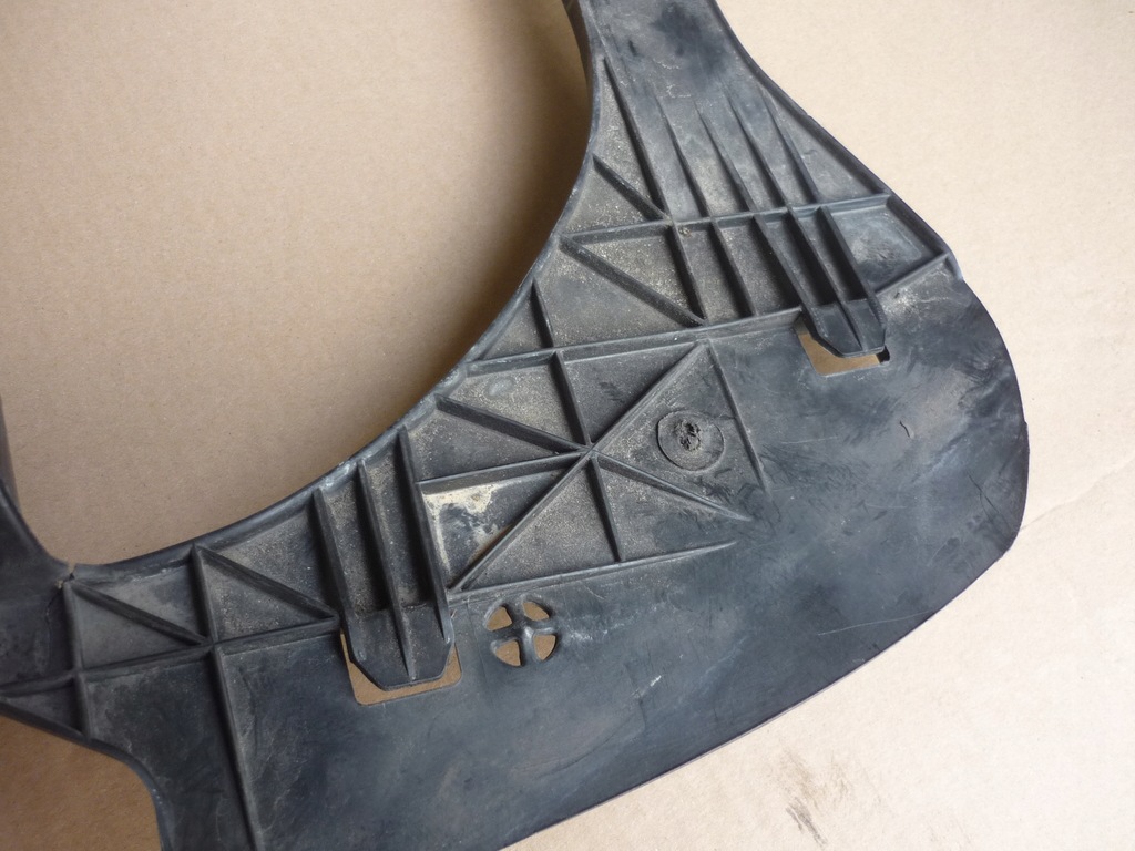 фото №8, Напрямна кронштейн лампи лівий перед audi a4 b6 valeo