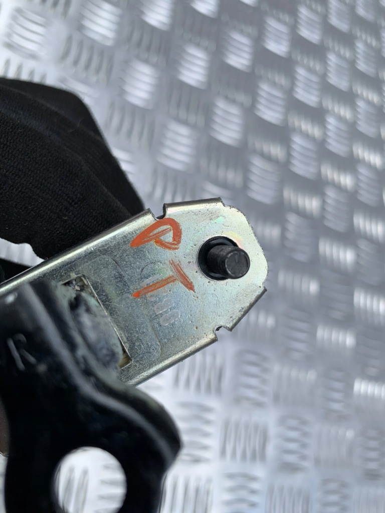 фото №2, Ограничитель дверь правый задняя kia ceed iii 18-