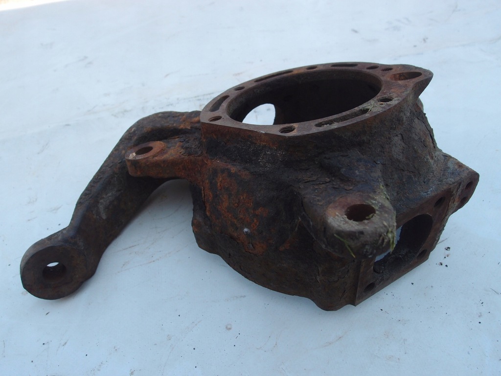 фото №1, Поворотный кулак левый перед nissan patrol y61