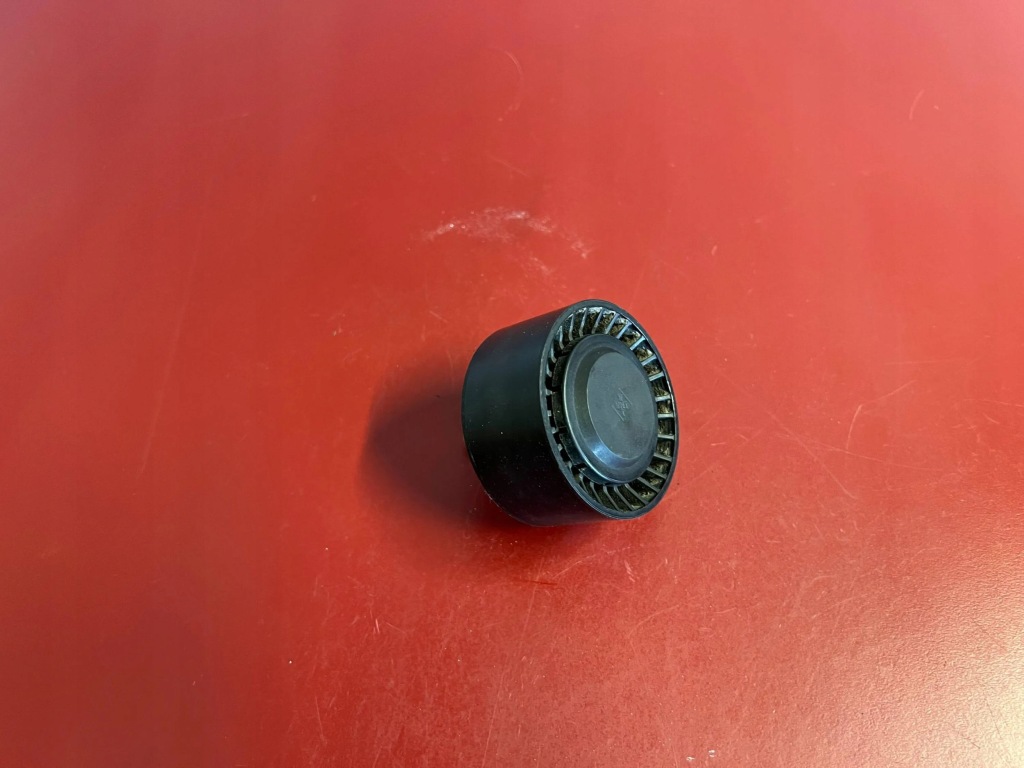 Купити 2015 bmw x3 f25 ролик натягувача ремінь генератора