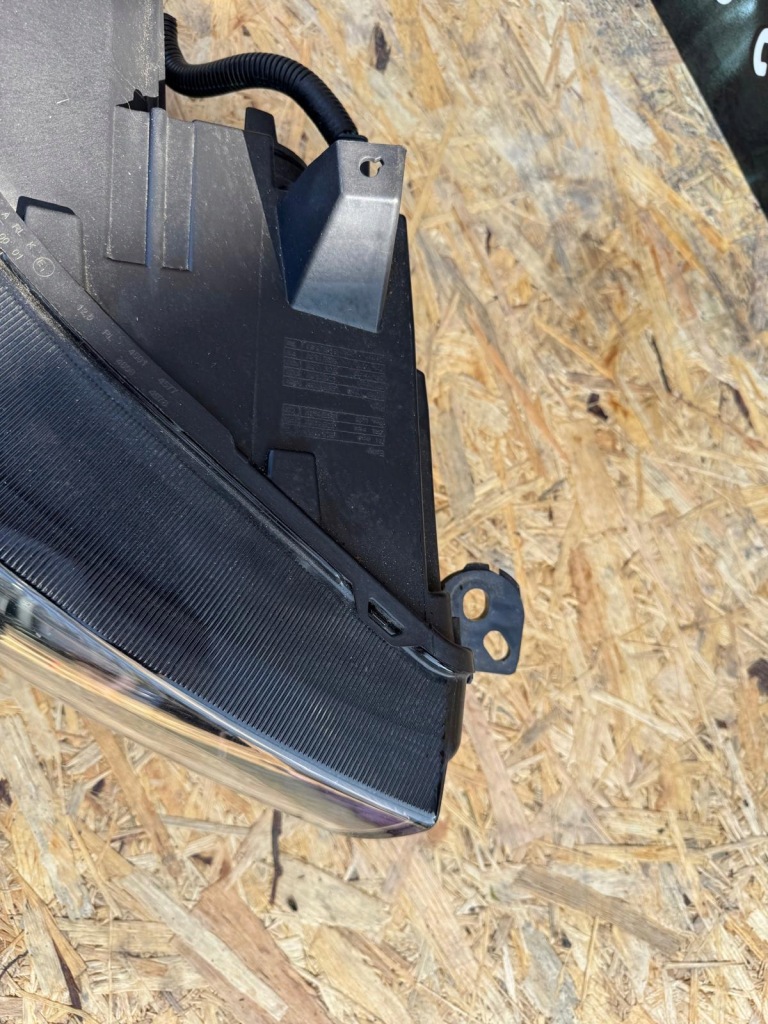 фото №5, Opel grandland x правая лампа перед led yp00015580