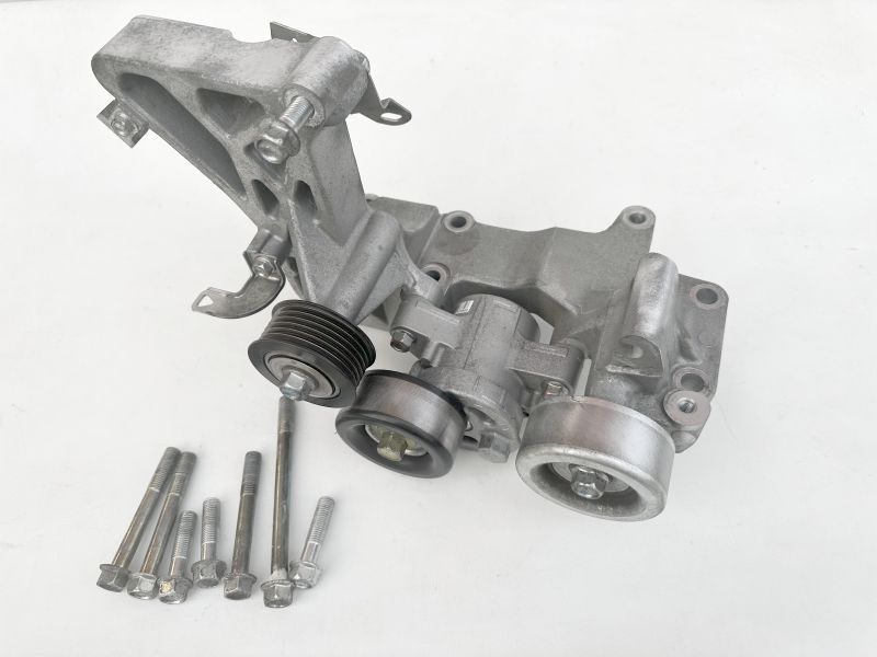 фото №1, Mitsubishi outlander 2,0 2,4 кронштейн двигателя оригинал