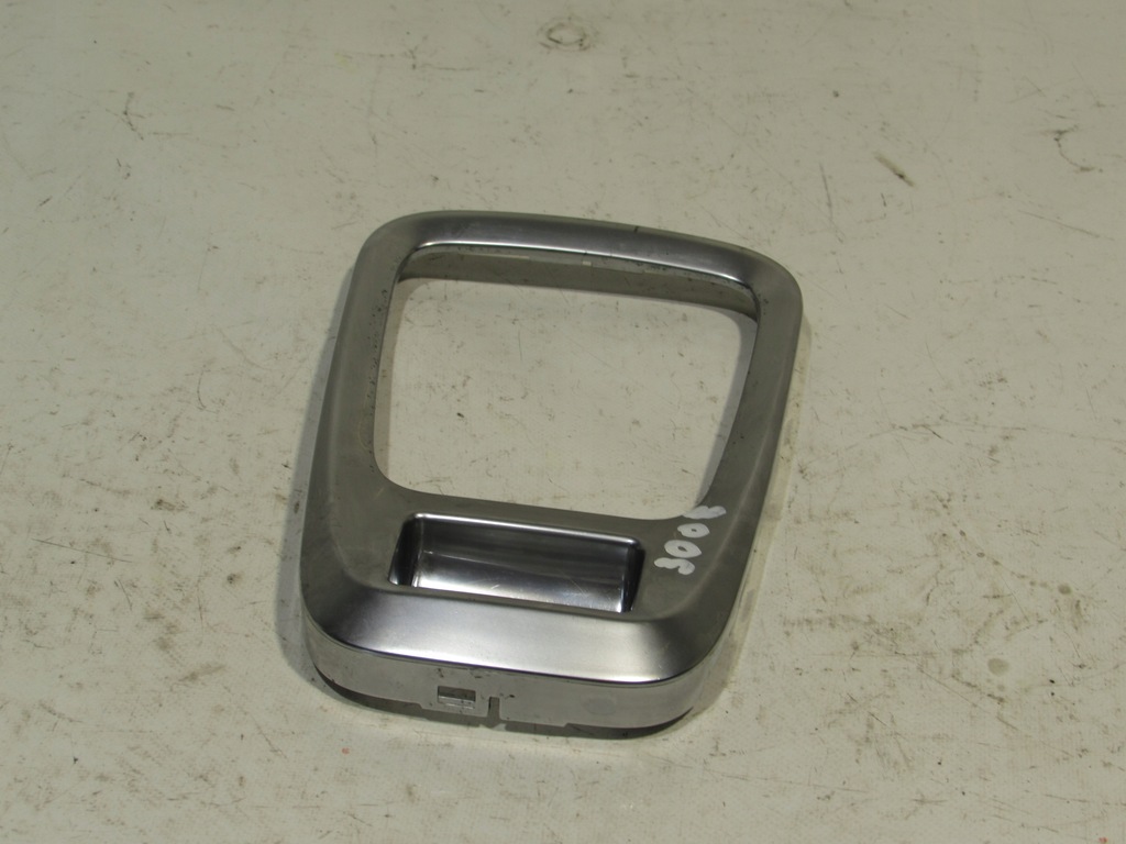 фото №1, Рамка чехол рычага переключения передач хром peugeot 3008