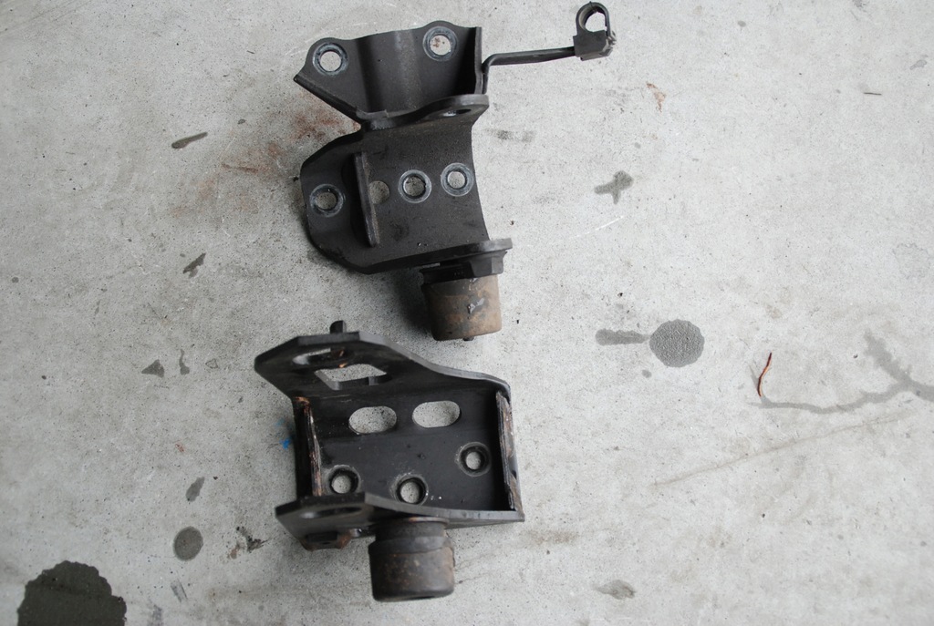 фото №1, Кронштейн подушка toyota avensis 2,0d t27