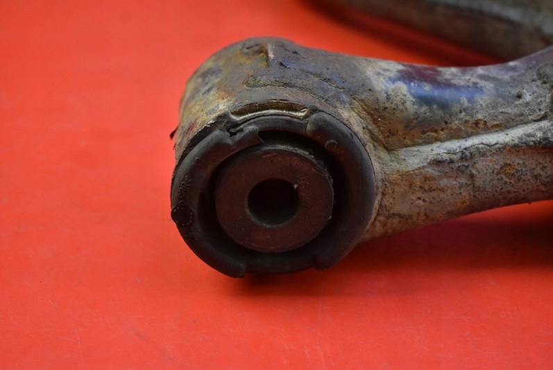 фото №9, Рычаг левый перед land rover discovery iii 2.7 td