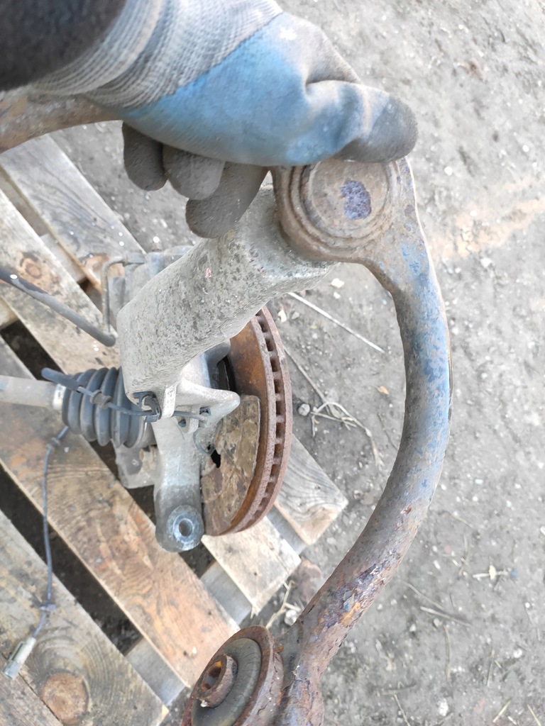 фото №16, Jeep grand cherokee wk 3.0crd commander xk поворотный кулак ступица приводной вал суппорт оригинальный номер