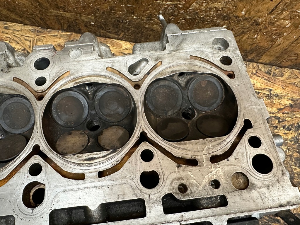 фото №14, Головка вали комплектна audi vw 2.0 tfsi s3 golf bwj 06f103373a