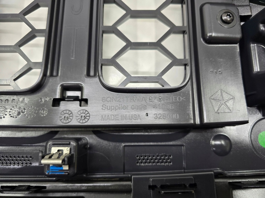 фото №12, Решітка радіатора решітка радіатора бампера pod камера jeep wrangler jl lift 19- перед