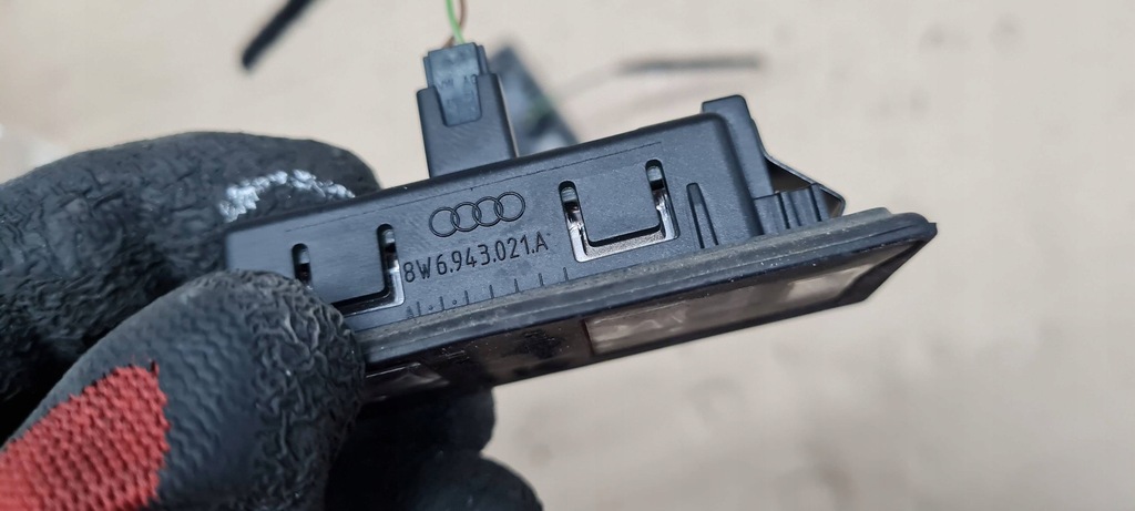 фото №10, Sq5 q5 80a лампа фонари номерного знака led задняя 2 штуки 8w6943021a a4 b9 8w a5