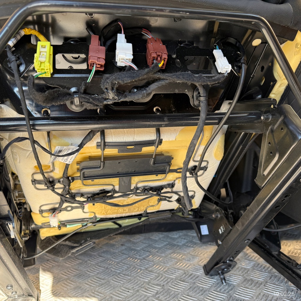 фото №4, Сидіння напівшкіра заднє сидіння комплект renault kadjar lift