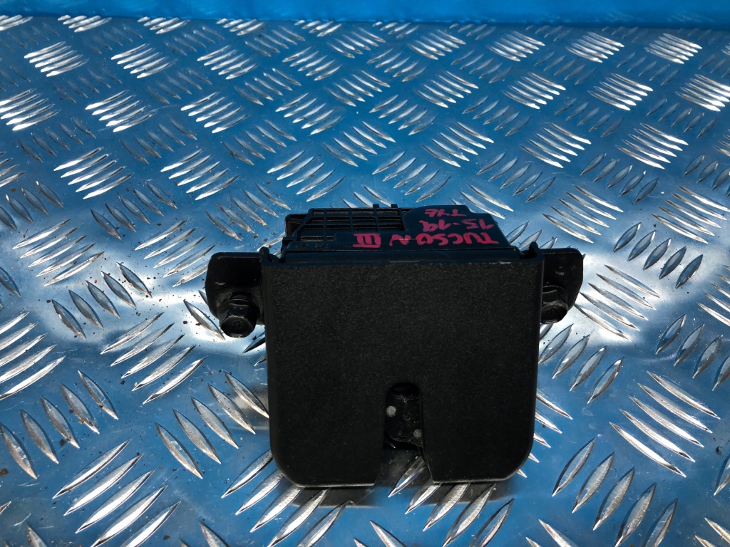 фото №1, Hyundai tucson ii замок крышки багажника 15-19