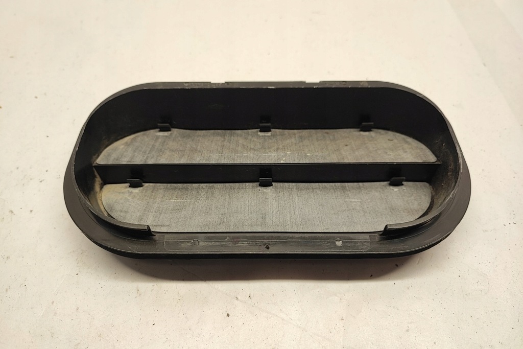 фото №10, Решётка вентиляции vw jetta mk7 6r0819465 1.4l бензиновый 110kw 2019