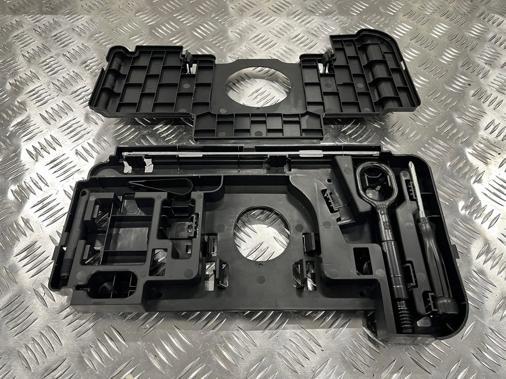 фото №1, Набір ремонтний audi a5 8t 07- 8t8813685