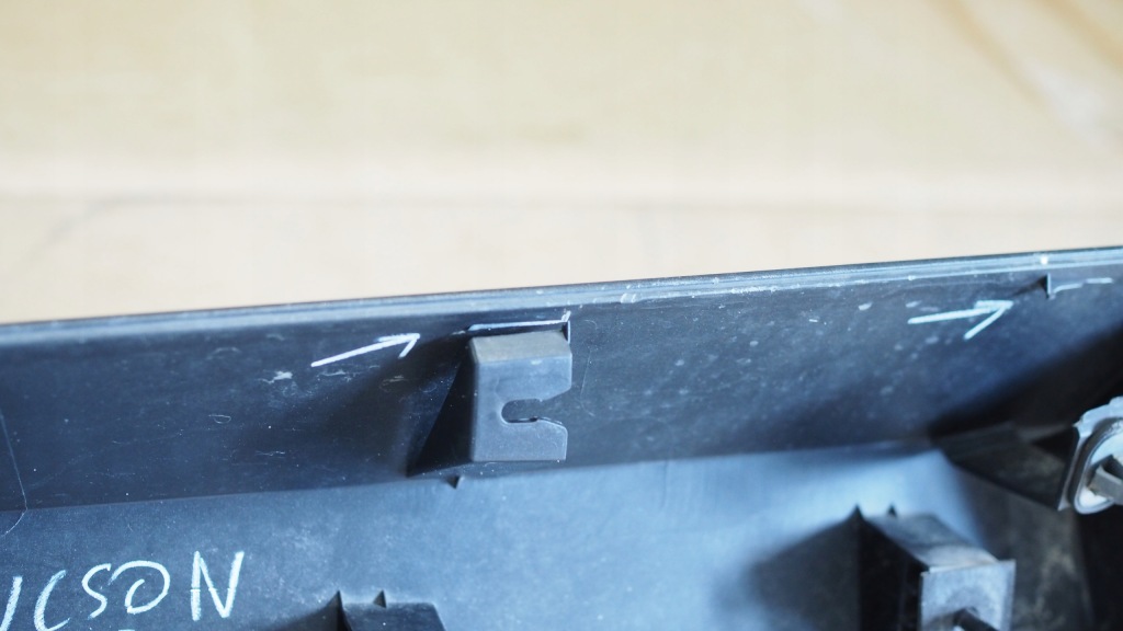 фото №10, Hyundai tucson iv 4 n line 20r- молдинг дверь правая