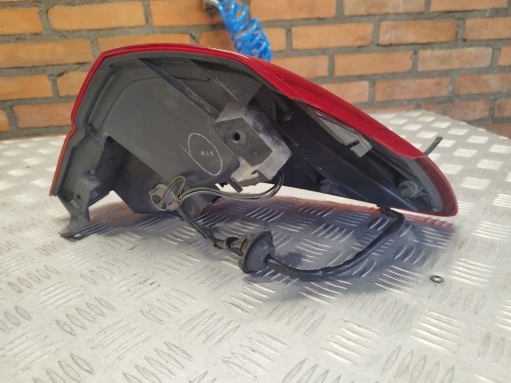 фото №3, Subaru legacy iv kombi лампа задня ліва 03-06