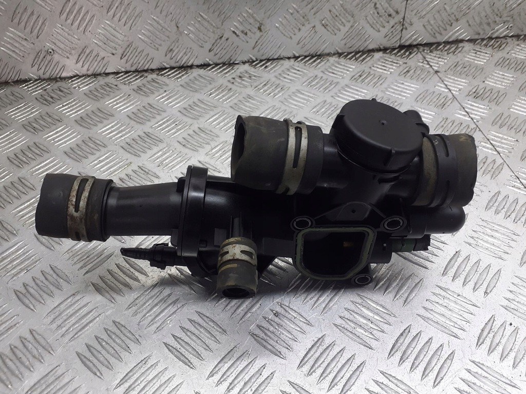 фото №1, Корпус термостата citroen c5 ii 2.0 hdi 9656182980