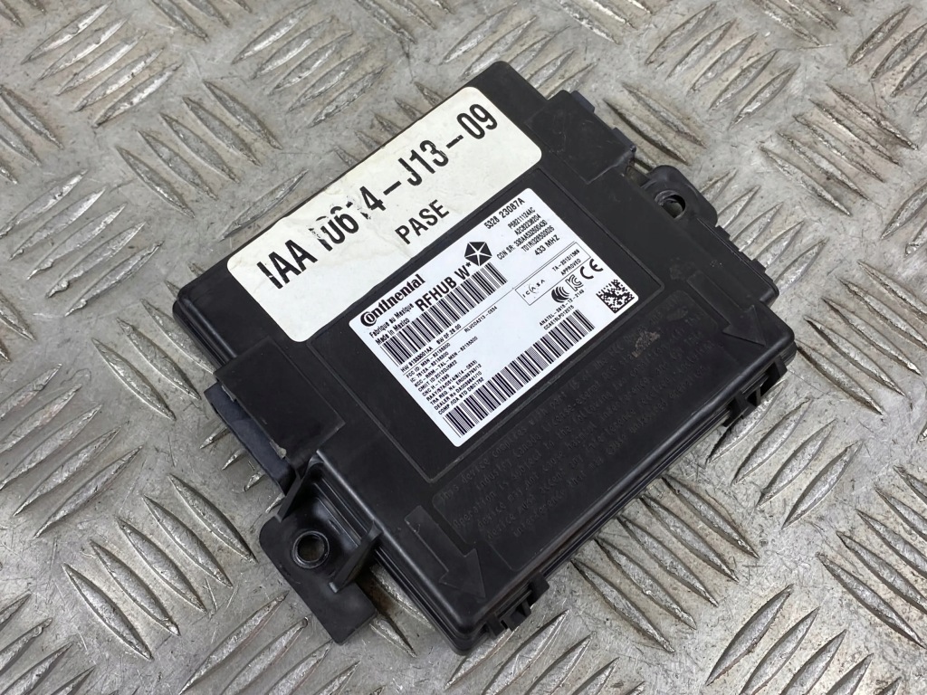 фото №1, 2015 jeep grand cherokee блоки управления p68211124ac