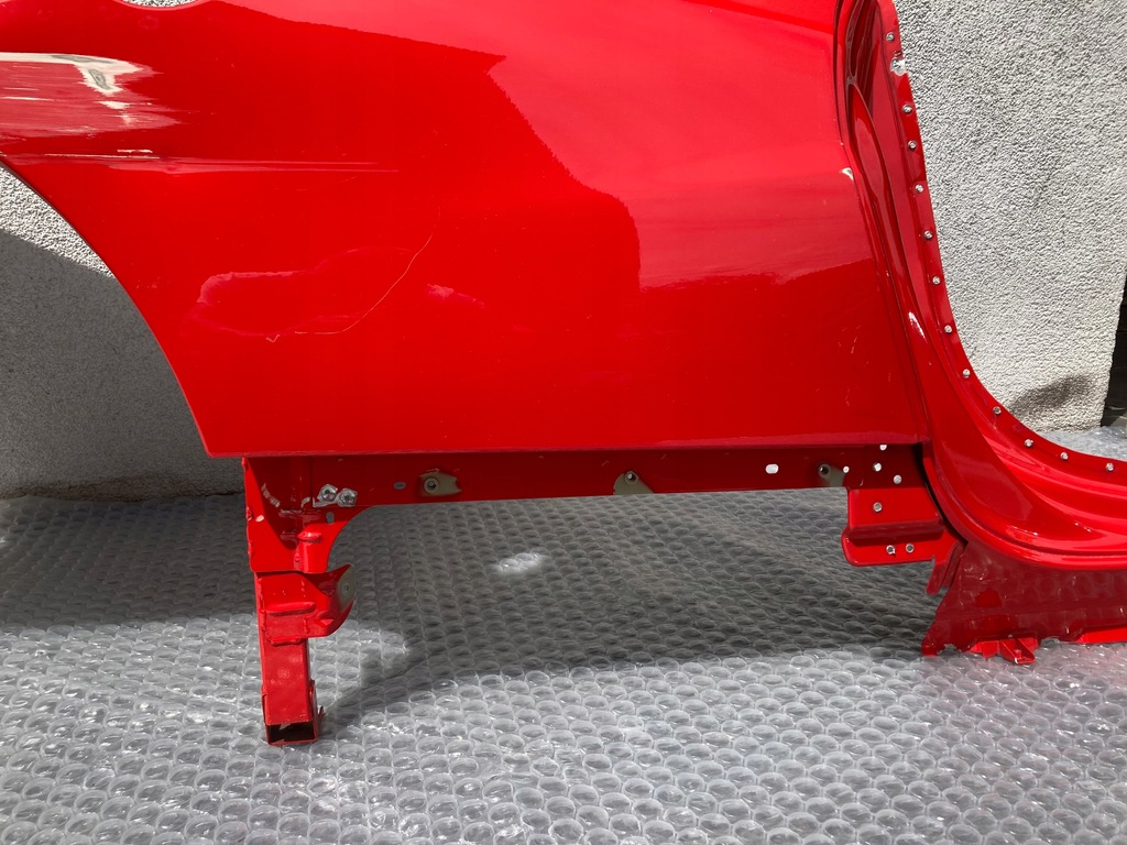 фото №9, Крила правий задній ferrari