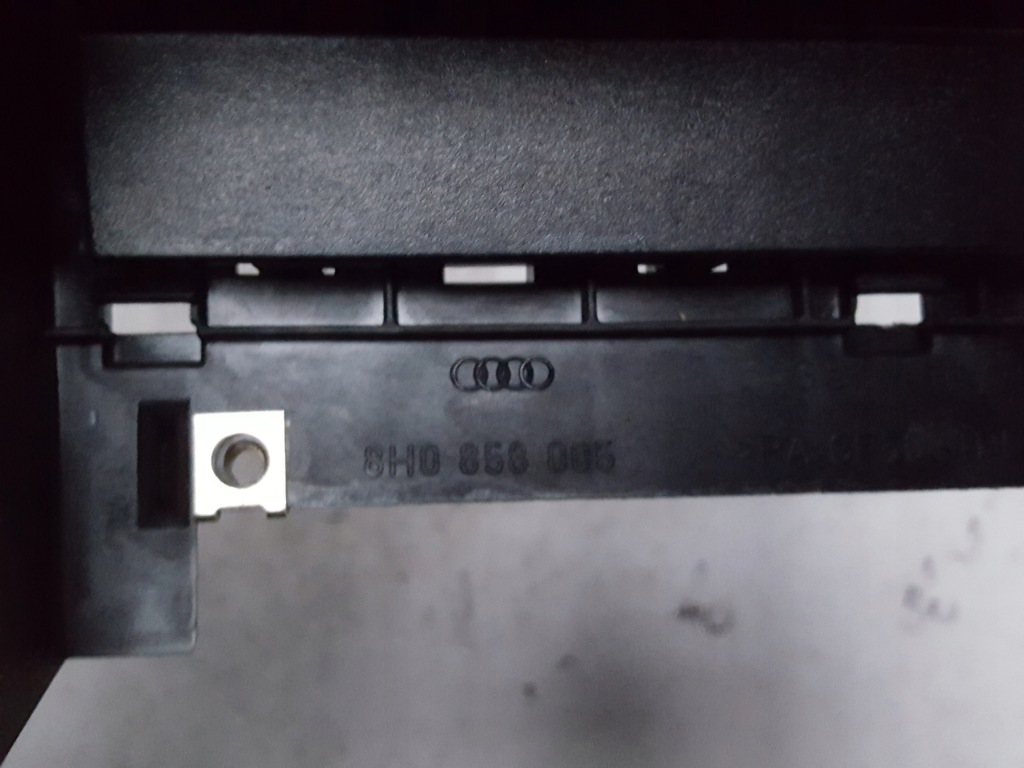 фото №2, Audi a4 b6 00-04r cabrio рамка радіо 1 din