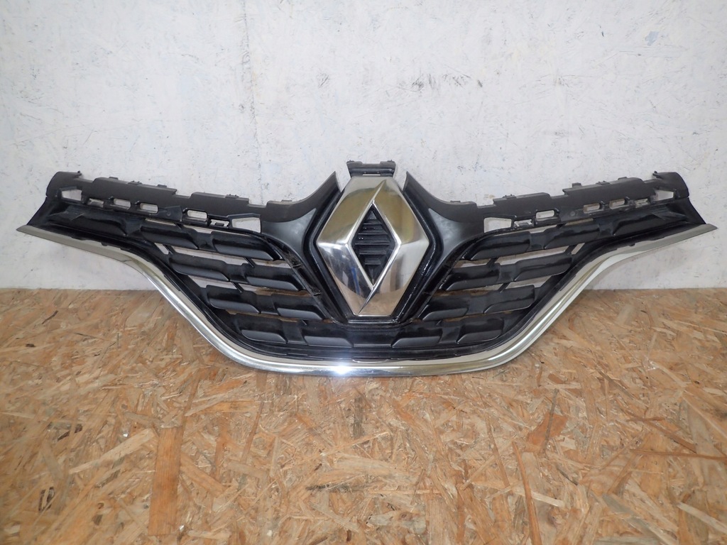 фото №1, Решётка радиатора решётка радиатора renault captur j5 lift 2017-