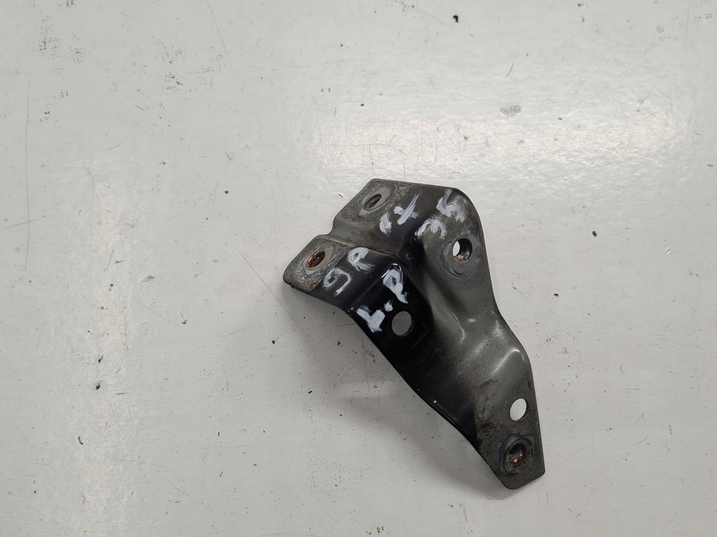 фото №1, Hyundai ix35 кронштейн крила лівий перед 9p