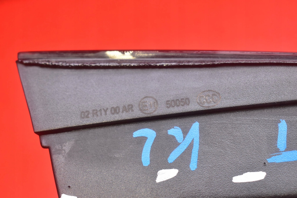 Фара правий задній задня led 1077402-00-e tesla model 3 17-21 Київ