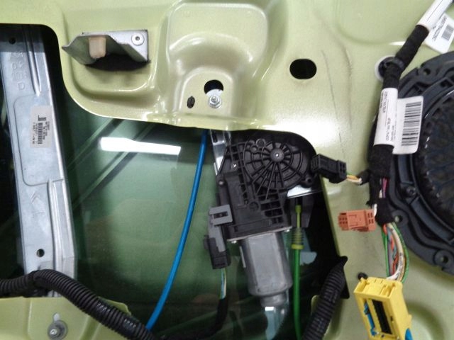 фото №8, C3 picasso 10 дверь левый перед bez оборудование karc