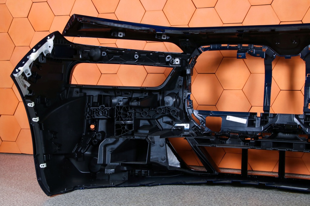 фото №8, Bmw 7 g70 i7 m-pakiet бампер перед usa цвет c3z