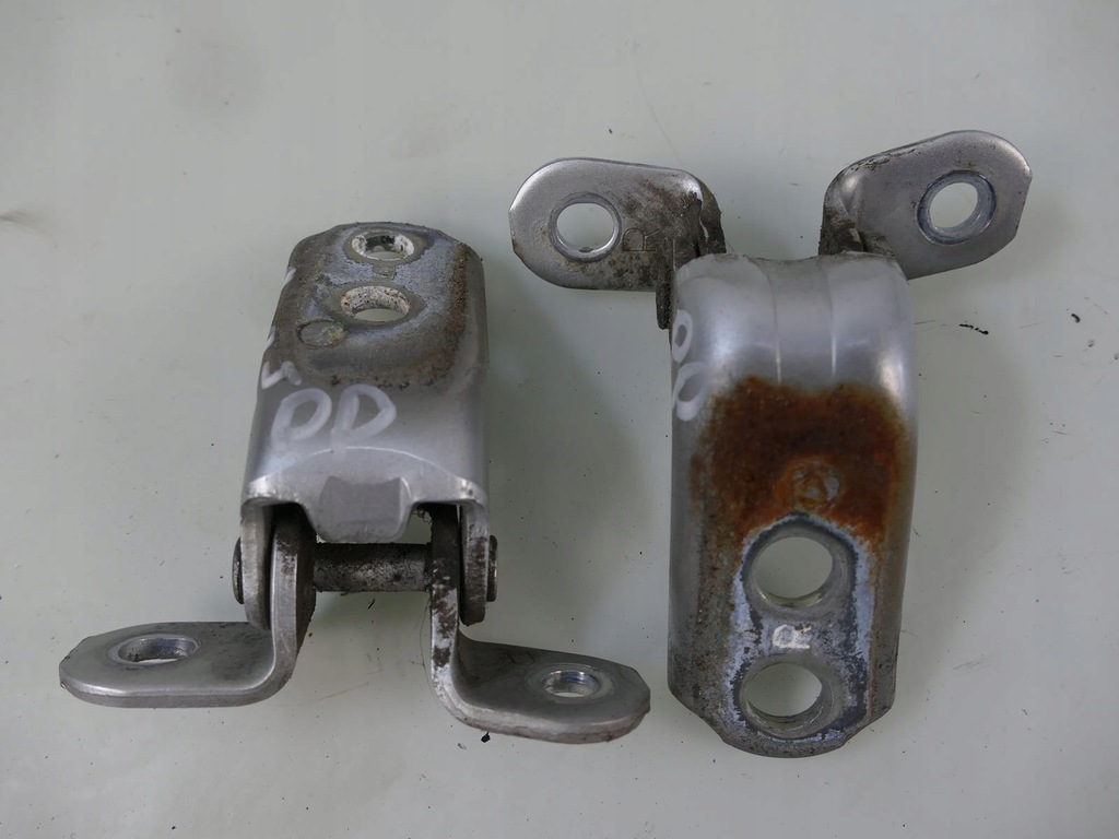 фото №1, Toyota rav4 ii lift петли дверь правый перед 1d4