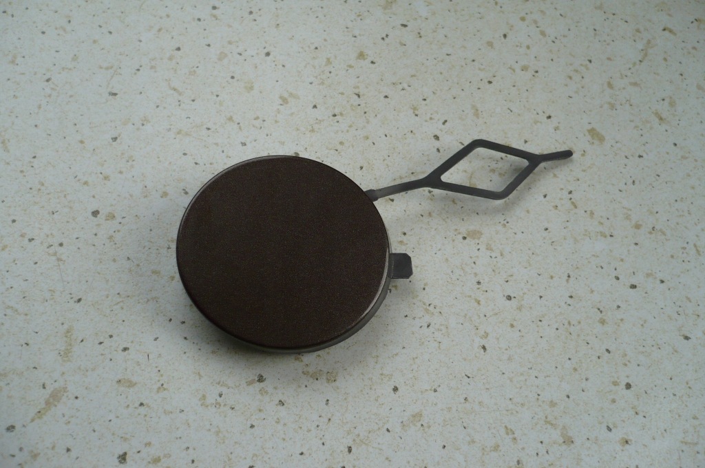 фото №1, Peugeot 301 заглушка фаркоп бампер перед 12+