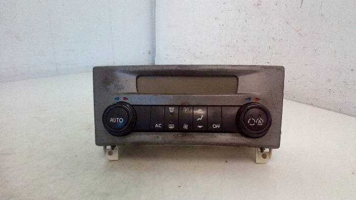 фото №9, Панель обдув i ac renault laguna ii 8200181132