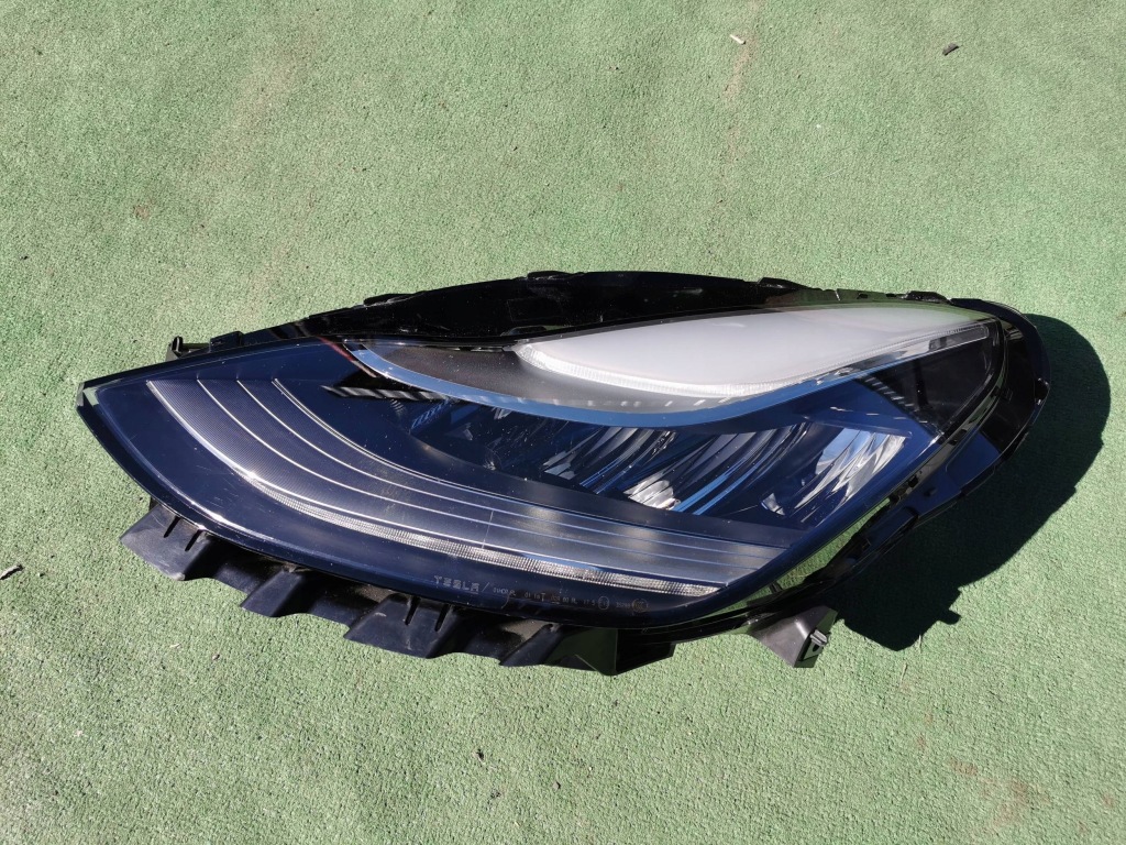 Купити Tesla model 3 17- фара ліва перед передня full led 1077375-50-b