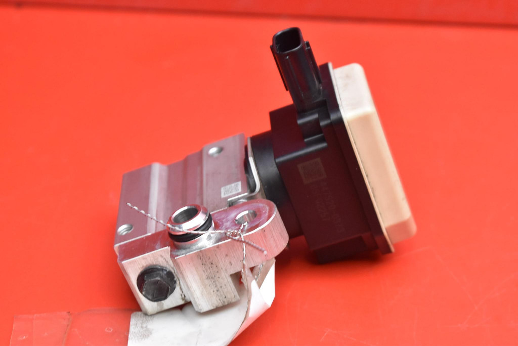 фото №8, Розподільник клапан кондиціонера 447520-0373 toyota bz4x 22-