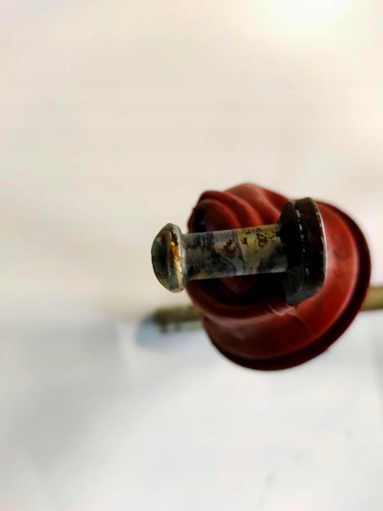 Тягa газу mercedes 107 Недорого