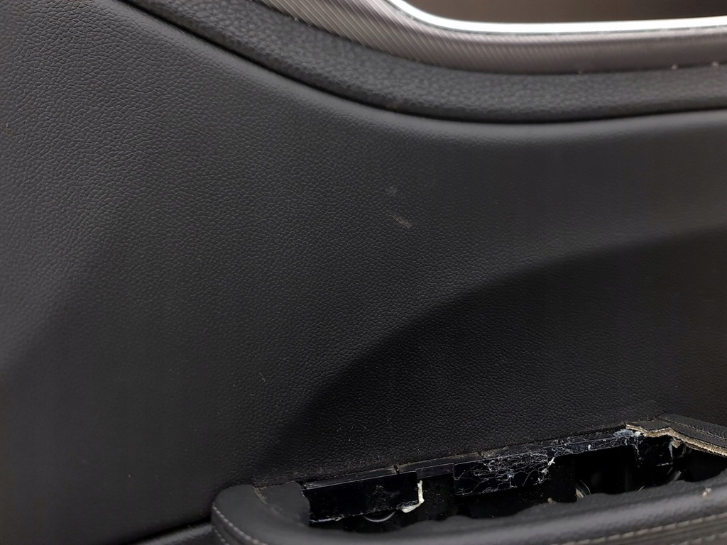 фото №14, Alfa romeo giulia 2019 правая сторона обшивки / обшивка дверь передних