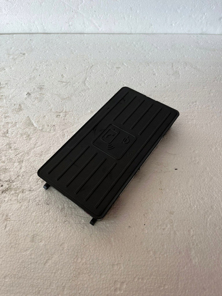 фото №1, Зарядний пристрій індукційна audi 4n0035502a