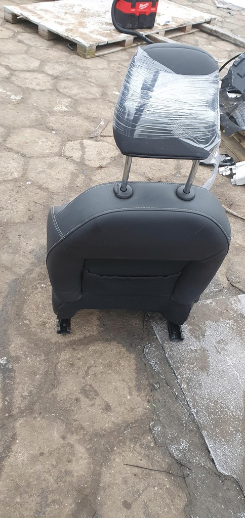 фото №7, Комплект сиденья перед заднее сиденье задняя anglik uk pół кожа peugeot 2008 i