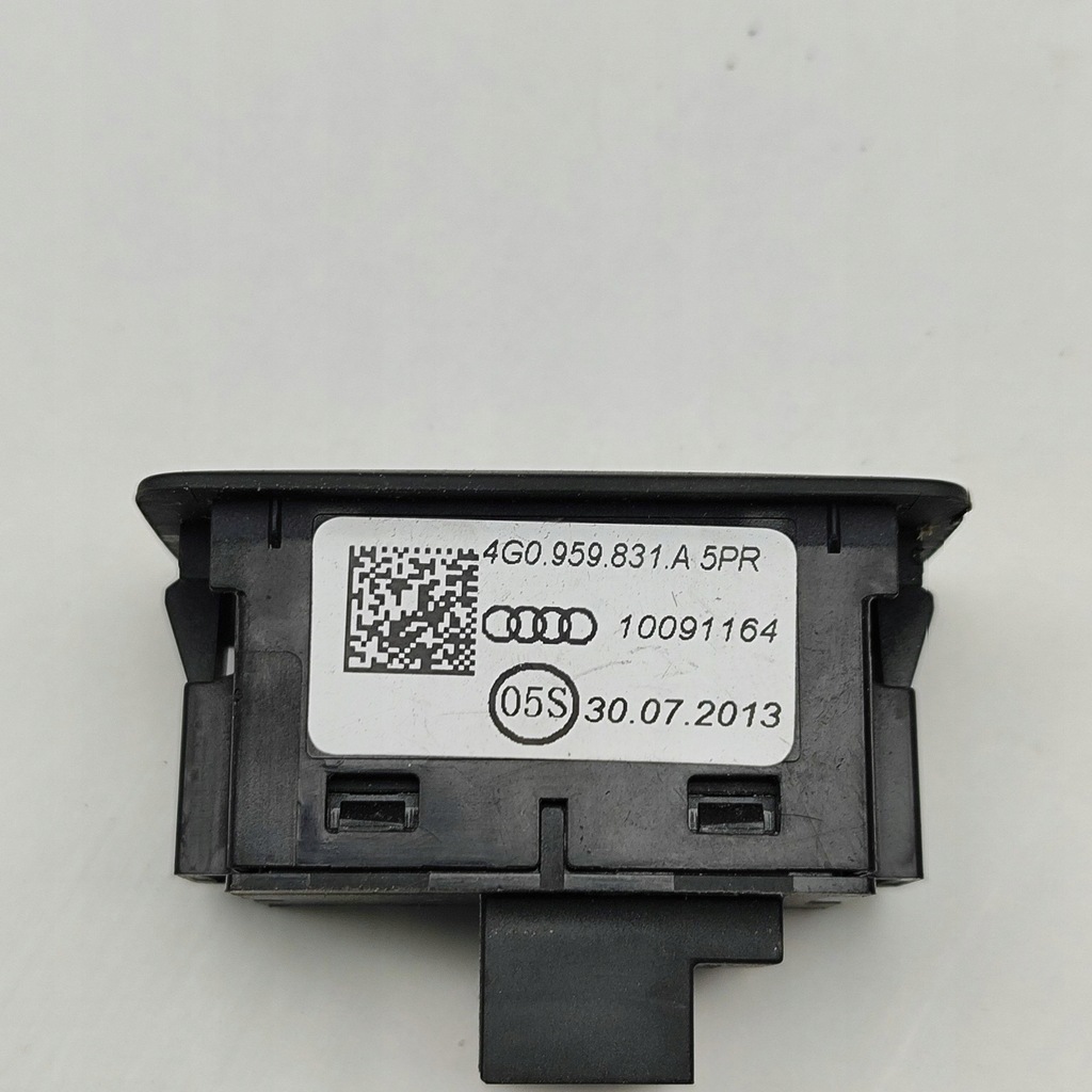 фото №7, Audi rs6 c7 2014 кнопка открывания крышки багажника