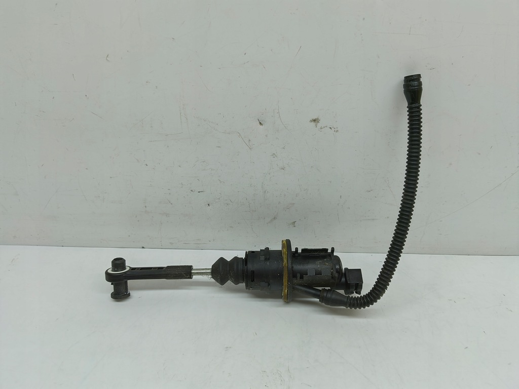 фото №1, Audi a5 8t 1.8tfsi помпа зчеплення