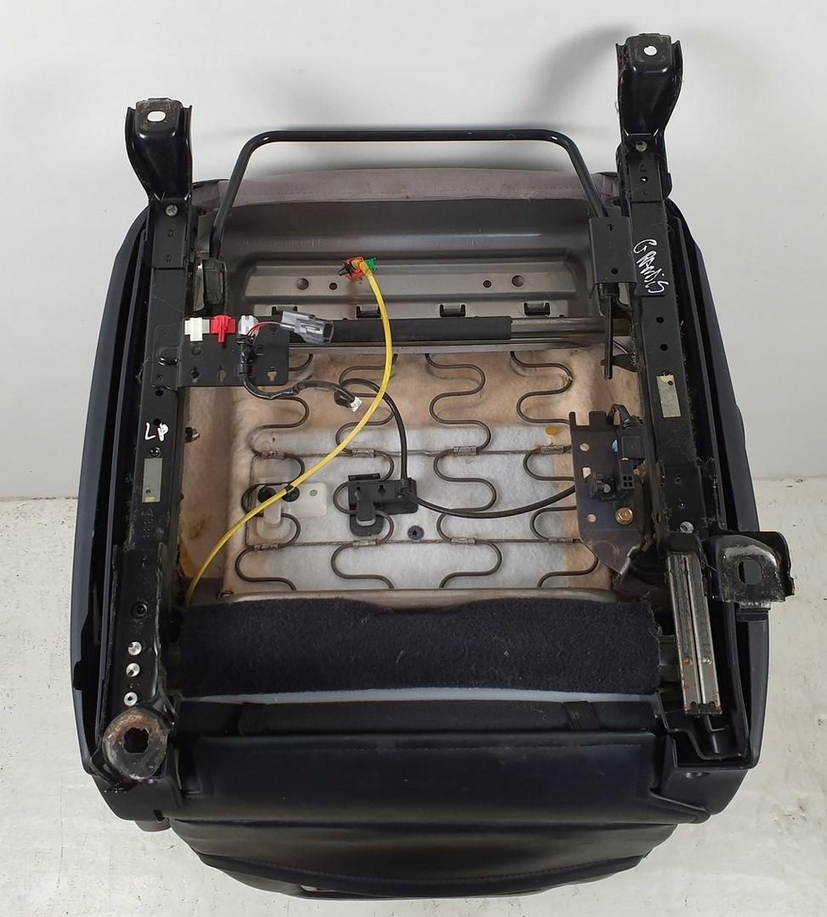 фото №7, Сидіння лівий перед водія mitsubishi grandis euro