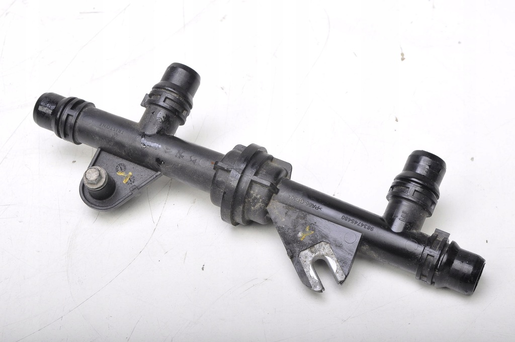 фото №1, Peugeot 2008 ii e-2008 труба шланг wody 9834745480