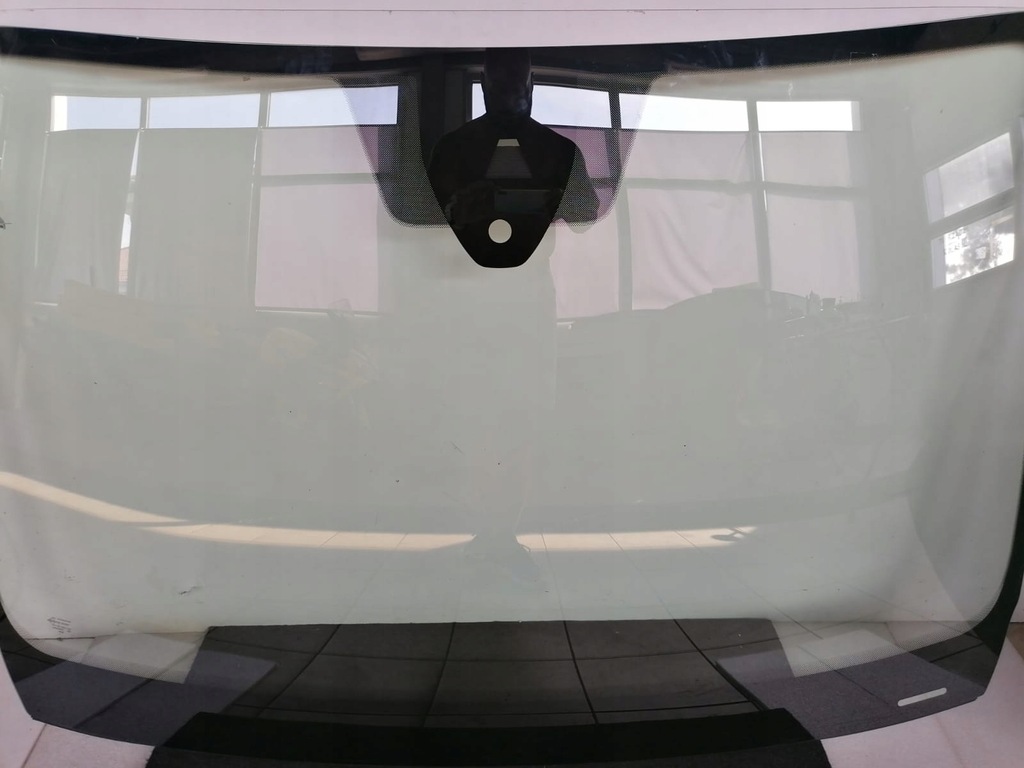 фото №1, Стекло лобовое vw caddy датчик камера