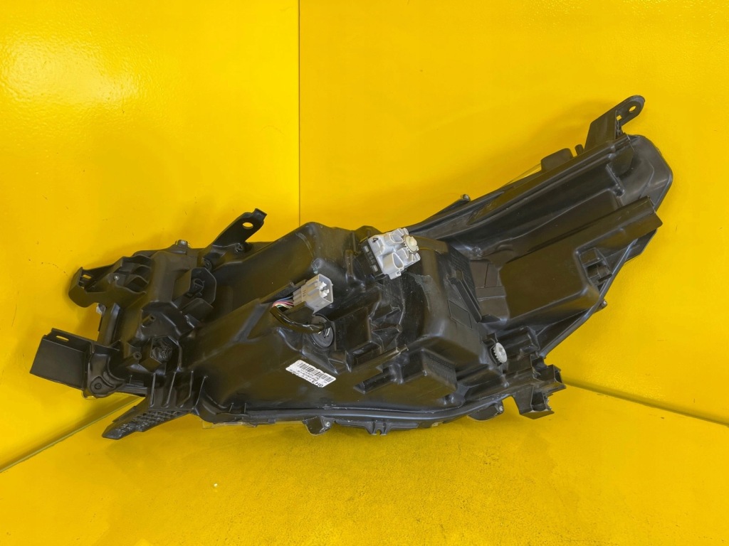 фото №3, Лампа правая перед toyota hilux viii lift full led